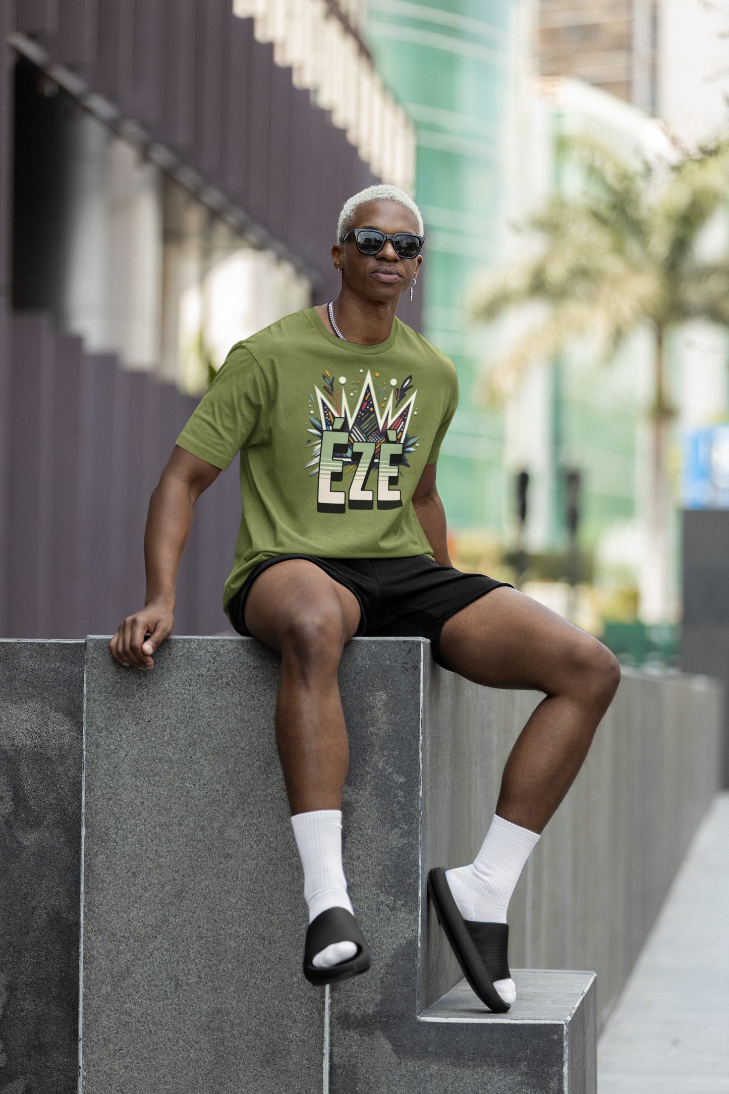 Ézè-Kings Crown Front - Unisex Moisture Absorbing Tee
