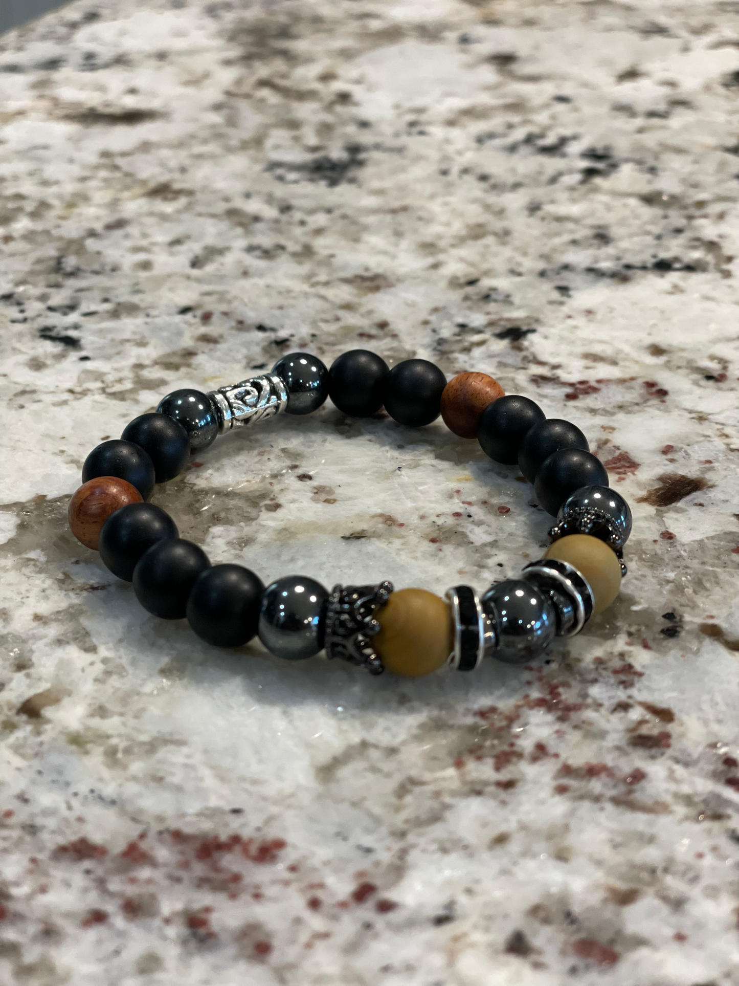 10mm Charm Beads Bracelet Men And Women Onyx Natural Stone Hematite beads and short Crown Charms